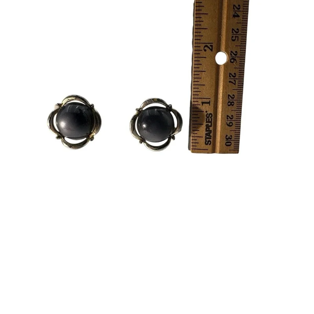 Vintage Signed Coro Silver Tone Cloudy Gray Circular‎ Clip On Earrings